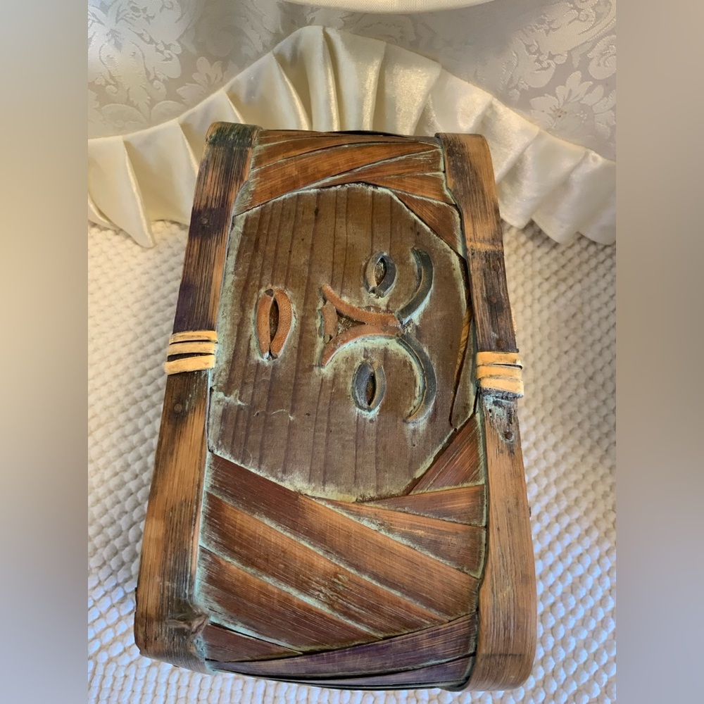 VINTAGE ABORIGINAL BASKET . - Picture 7 of 10